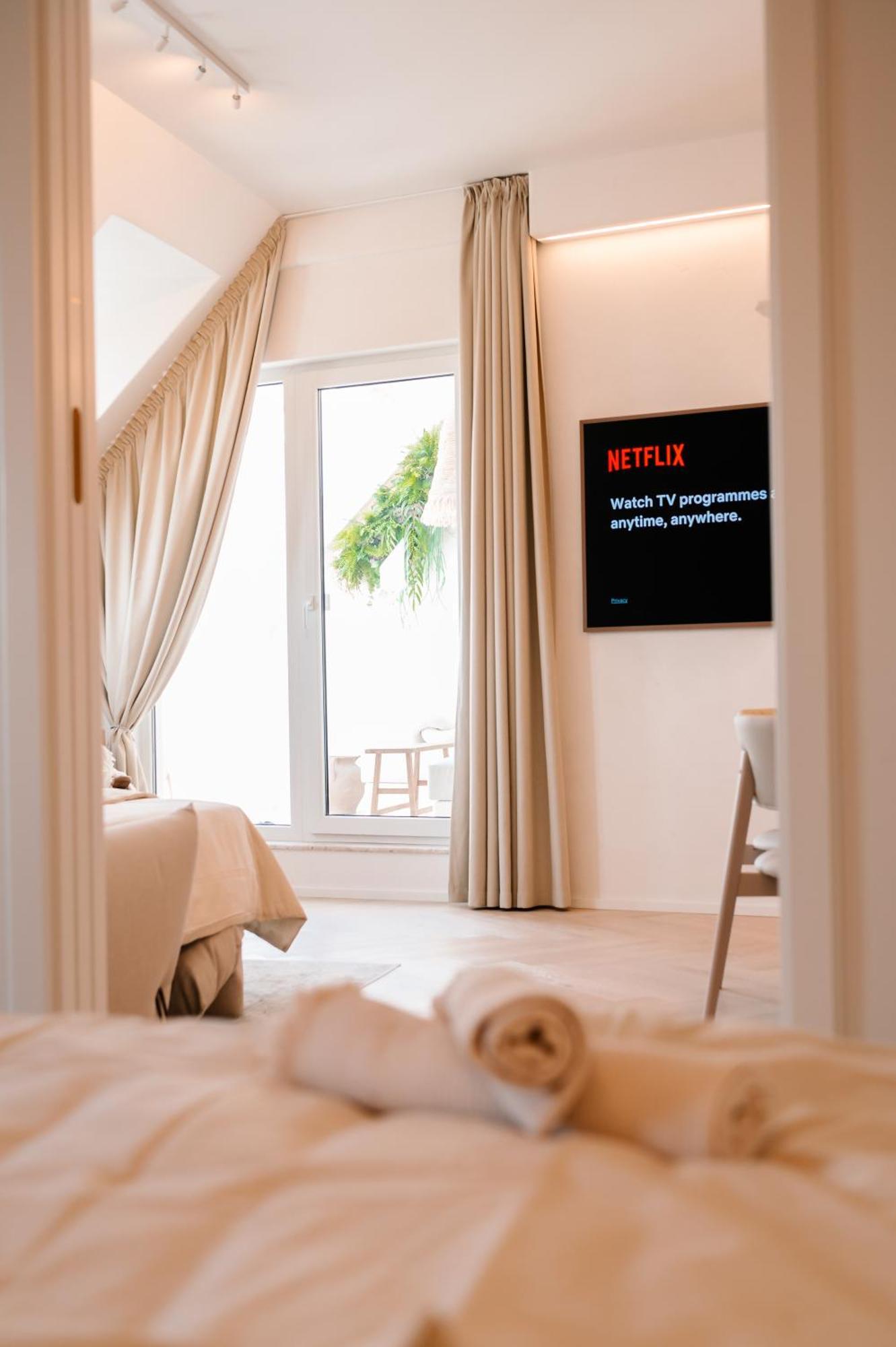 New Design Top-class Next To The Castle-free Parking-terrace Apartman Pozsony