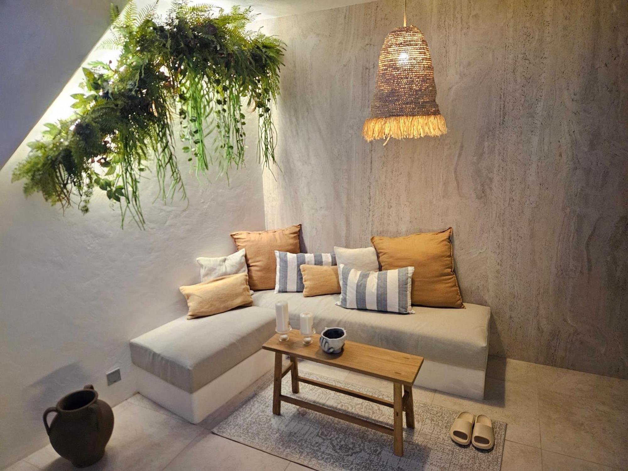 Apartman New Design Top-class Next To The Castle-free Parking-terrace Pozsony